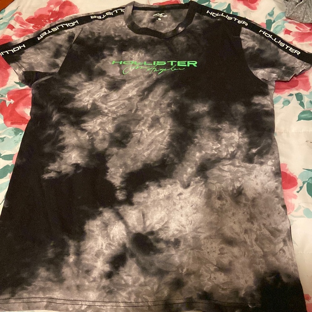 Hollister shirt